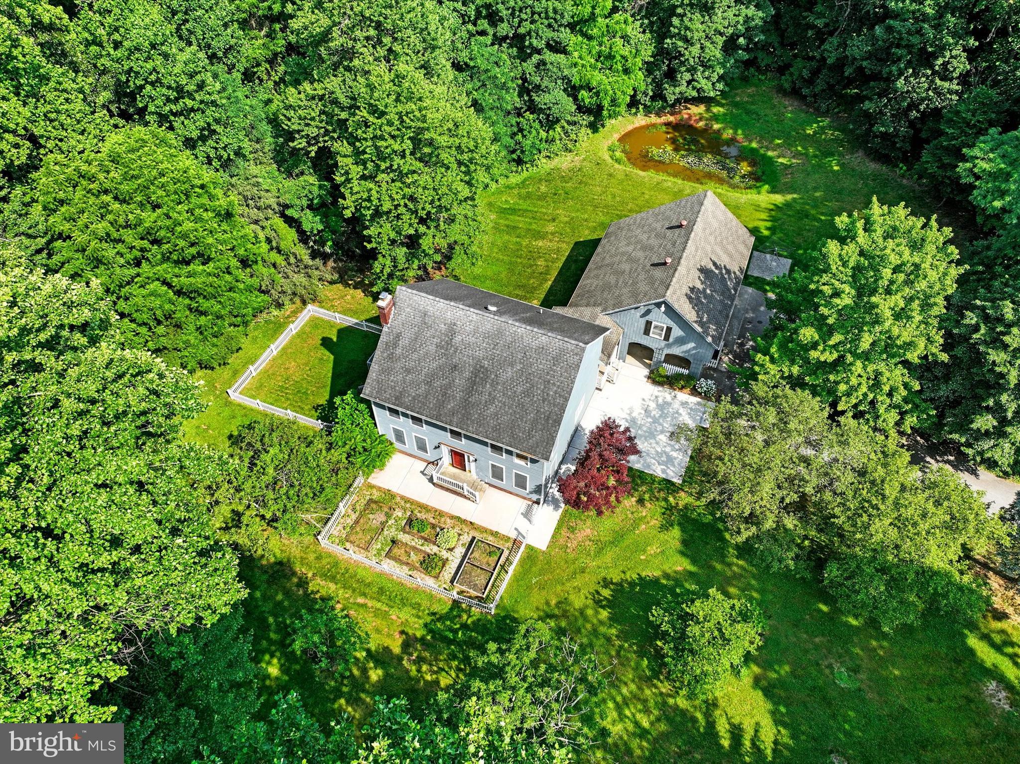 6050 Mountain Rd