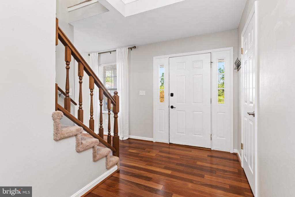 6 Violet Dr