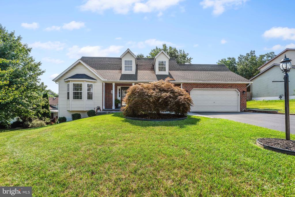 6 Violet Dr