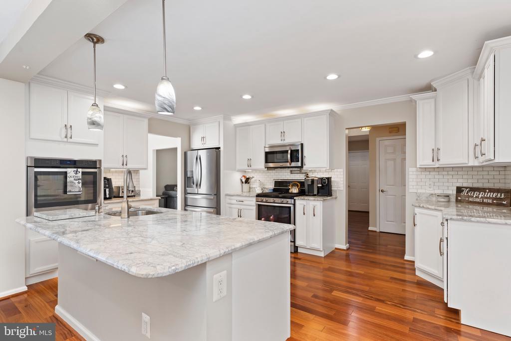 6 Violet Dr