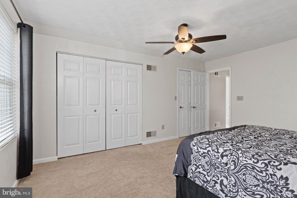 6 Violet Dr