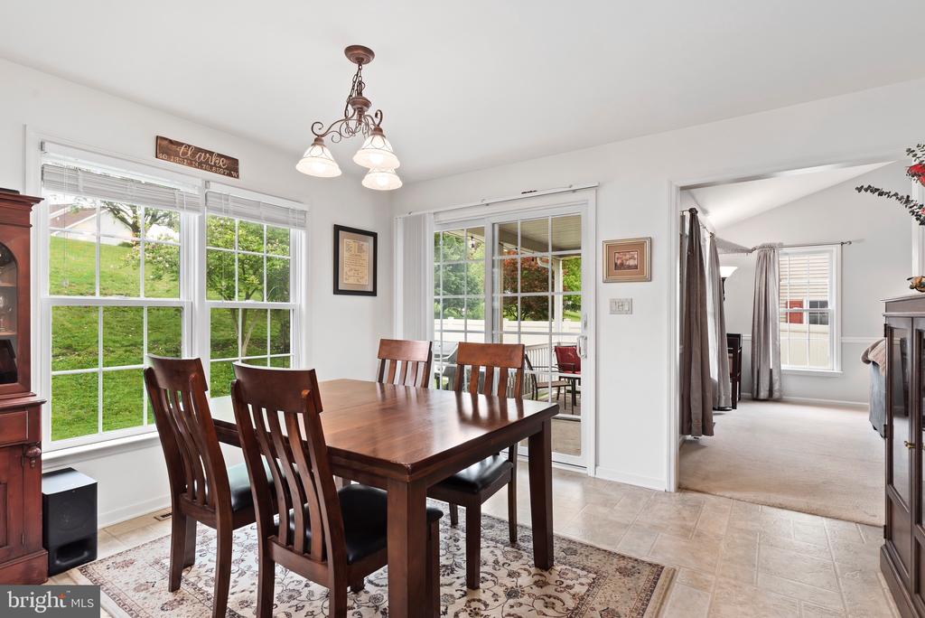 145 Lakeside Dr