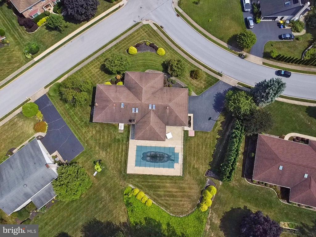 3700 Long Point Dr
