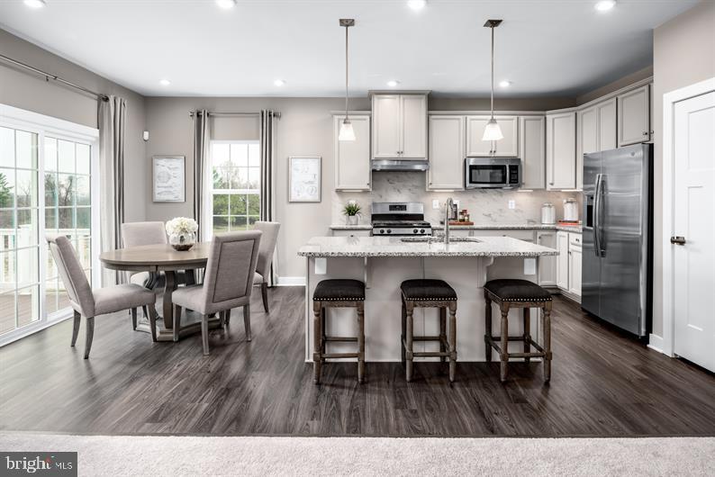 307 Kelso Dr