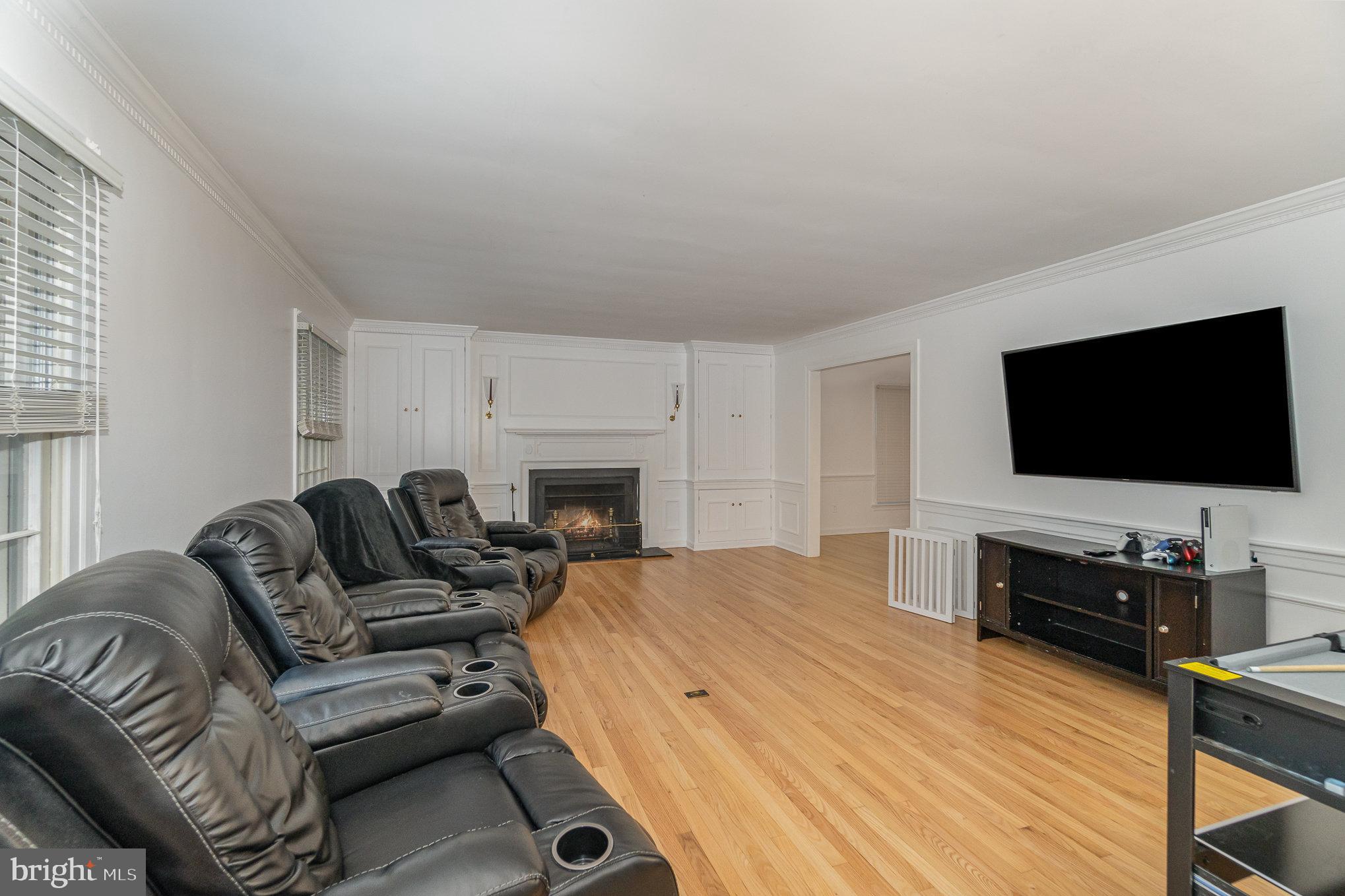109 Lyn Cir