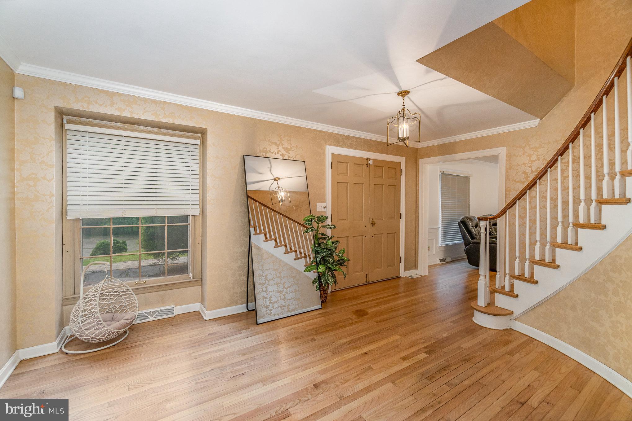 109 Lyn Cir