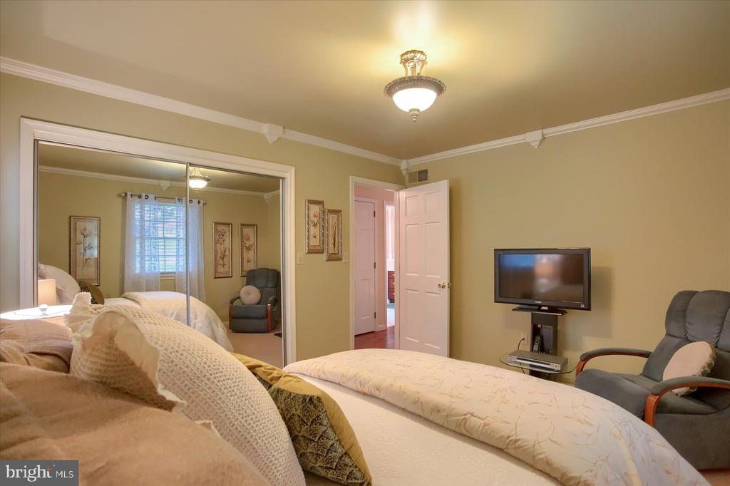 140 Barrens Valley Rd