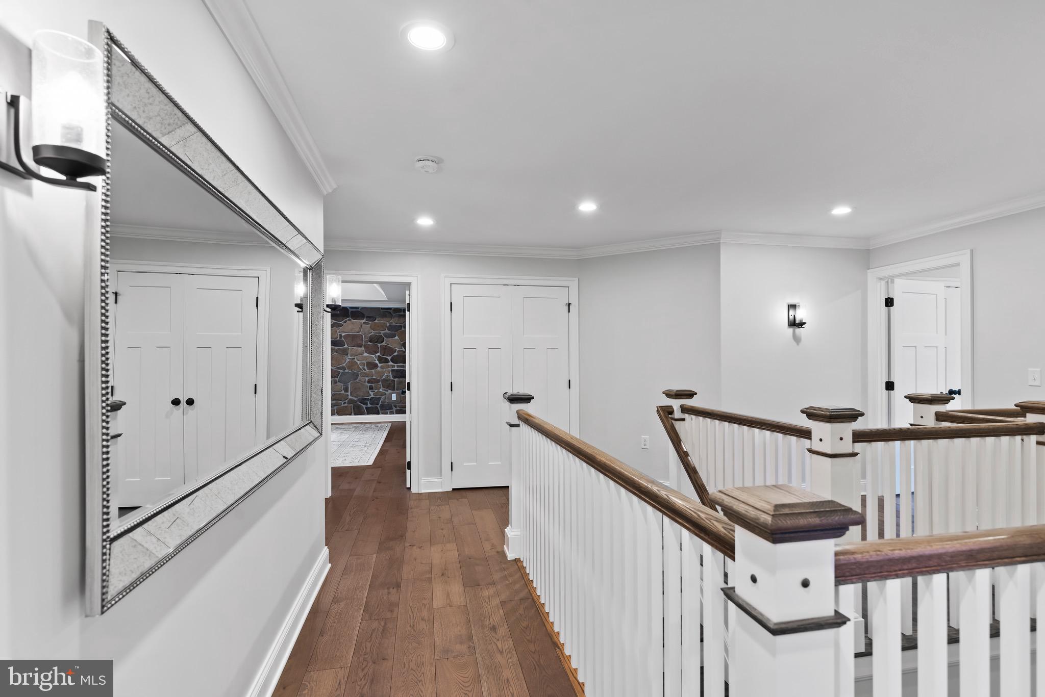 26 Jennifer Ln
