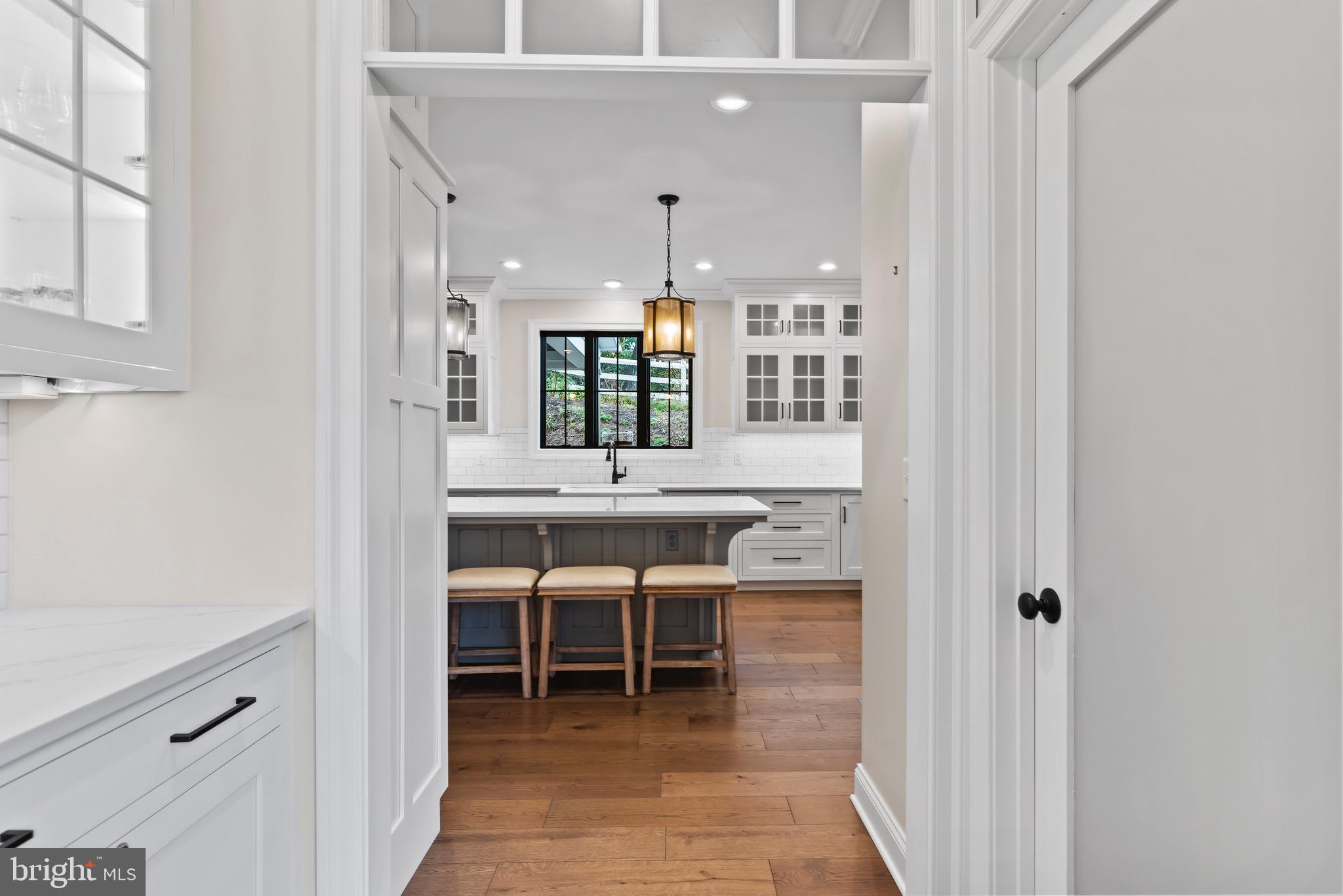 26 Jennifer Ln