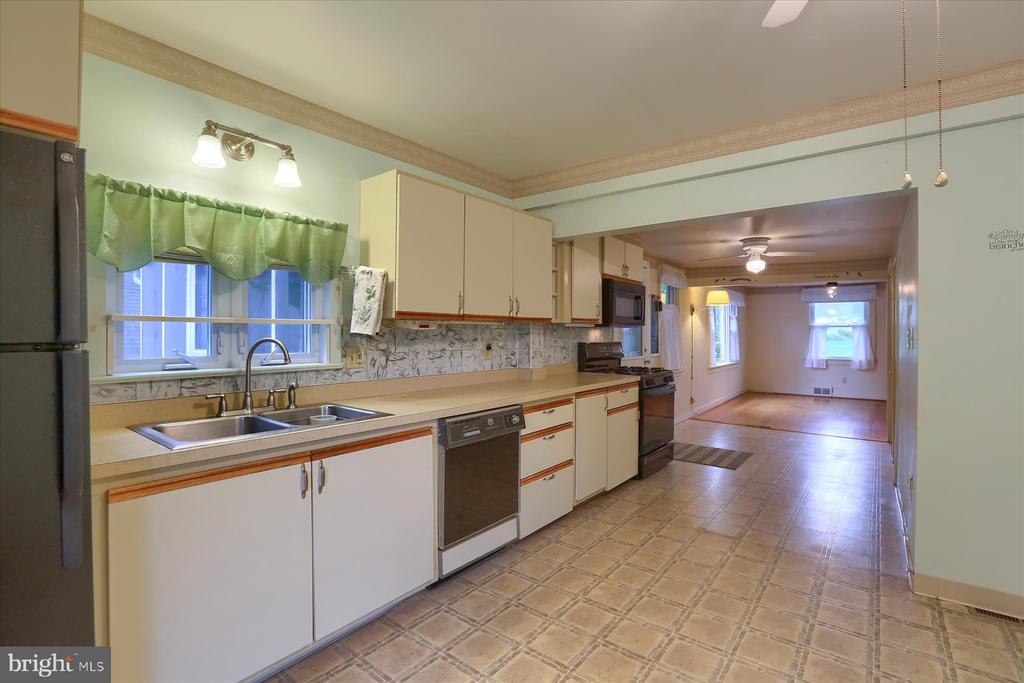 428 Valley Rd