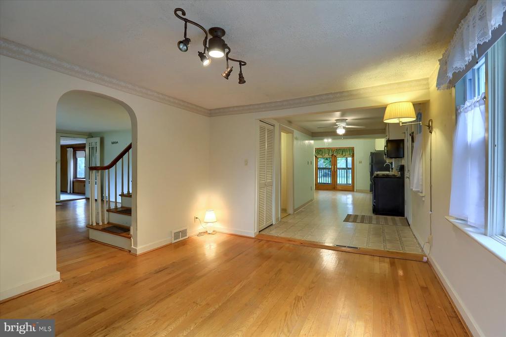 428 Valley Rd