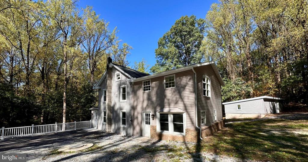 1580 Pines Rd