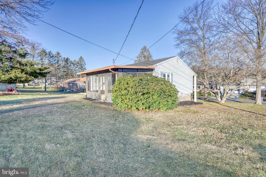 304 Sunset Dr