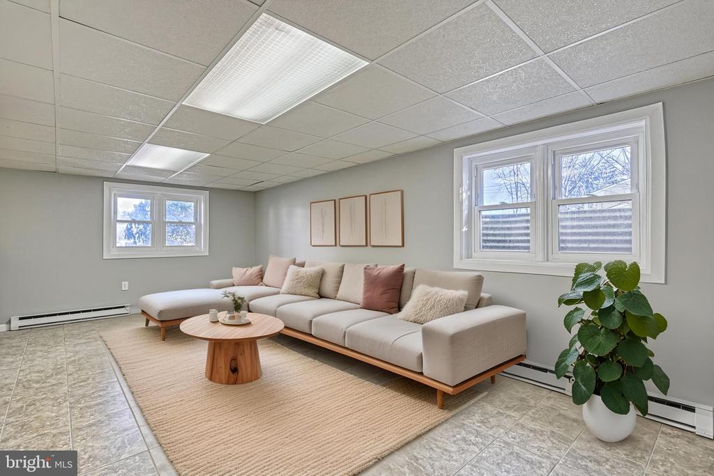 304 Sunset Dr