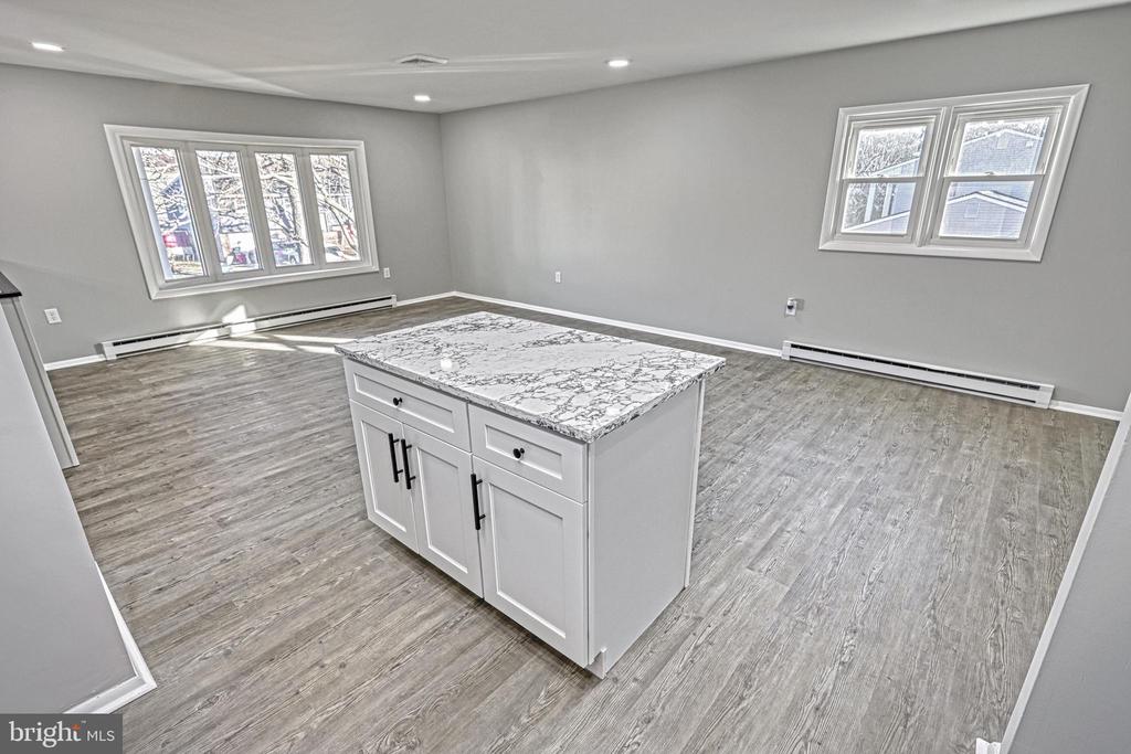 304 Sunset Dr