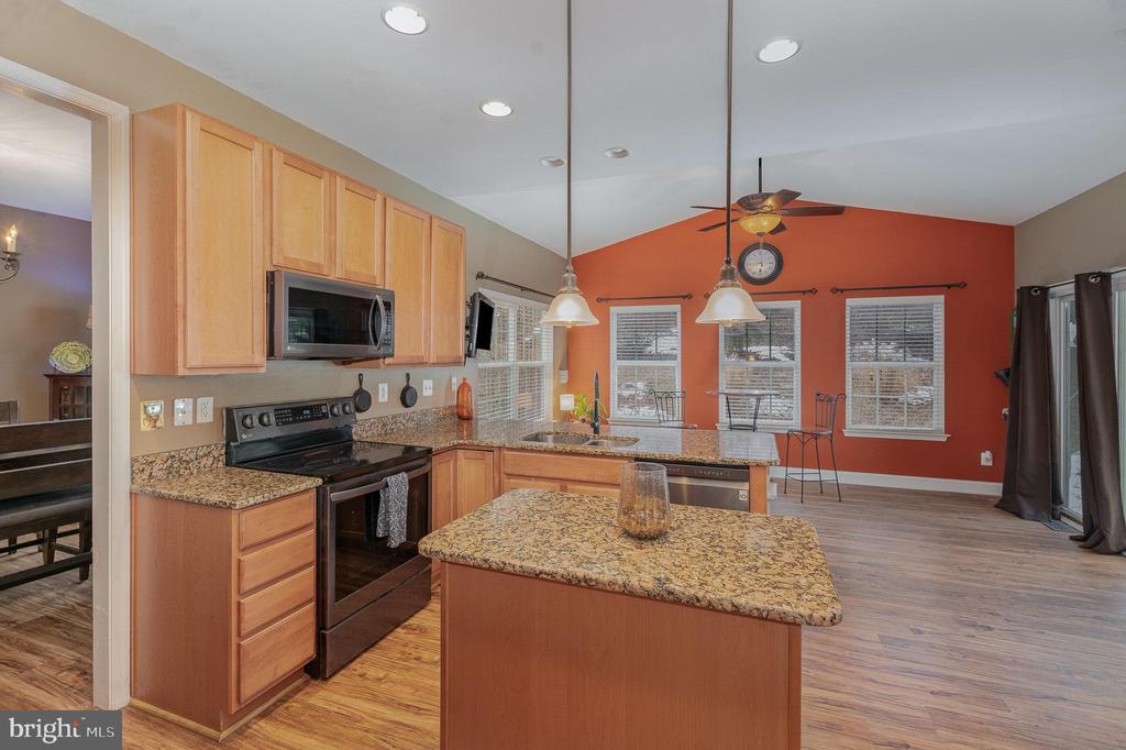528 Windy Way