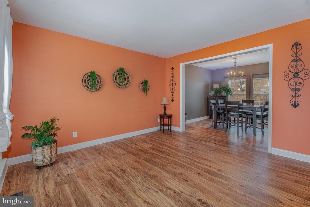 528 Windy Way