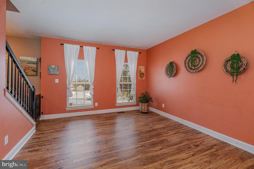 528 Windy Way