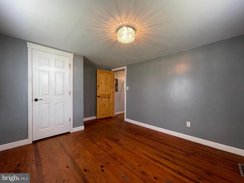 7462 Reynolds Mill Rd