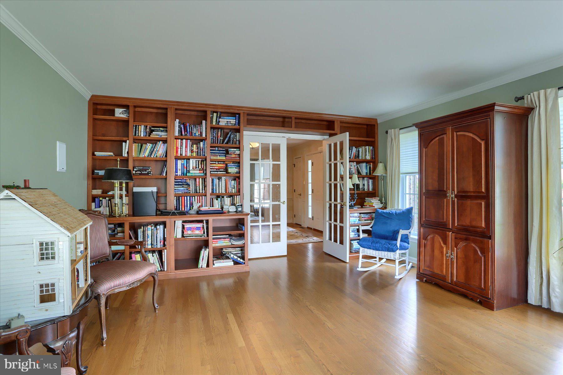 359 FUTURITY DRIVE
