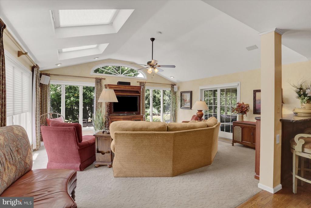 359 FUTURITY DRIVE