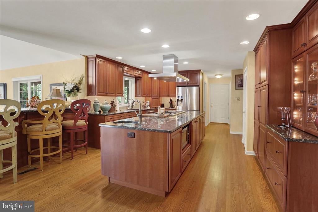 359 FUTURITY DRIVE