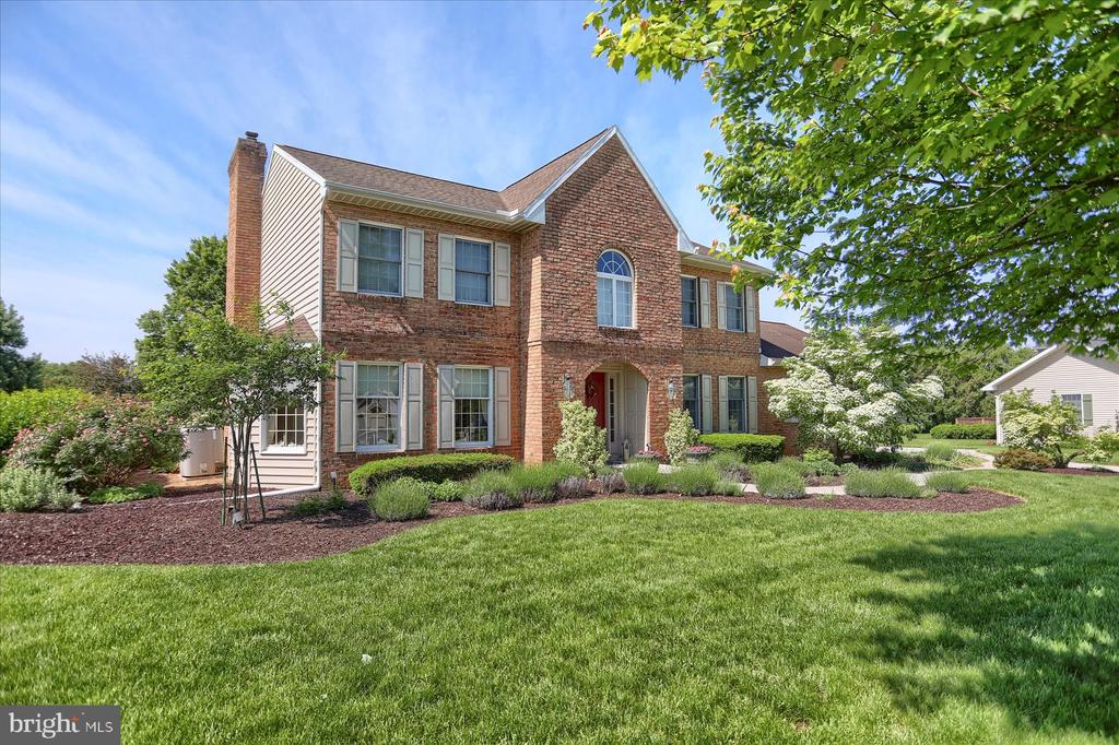 359 FUTURITY DRIVE