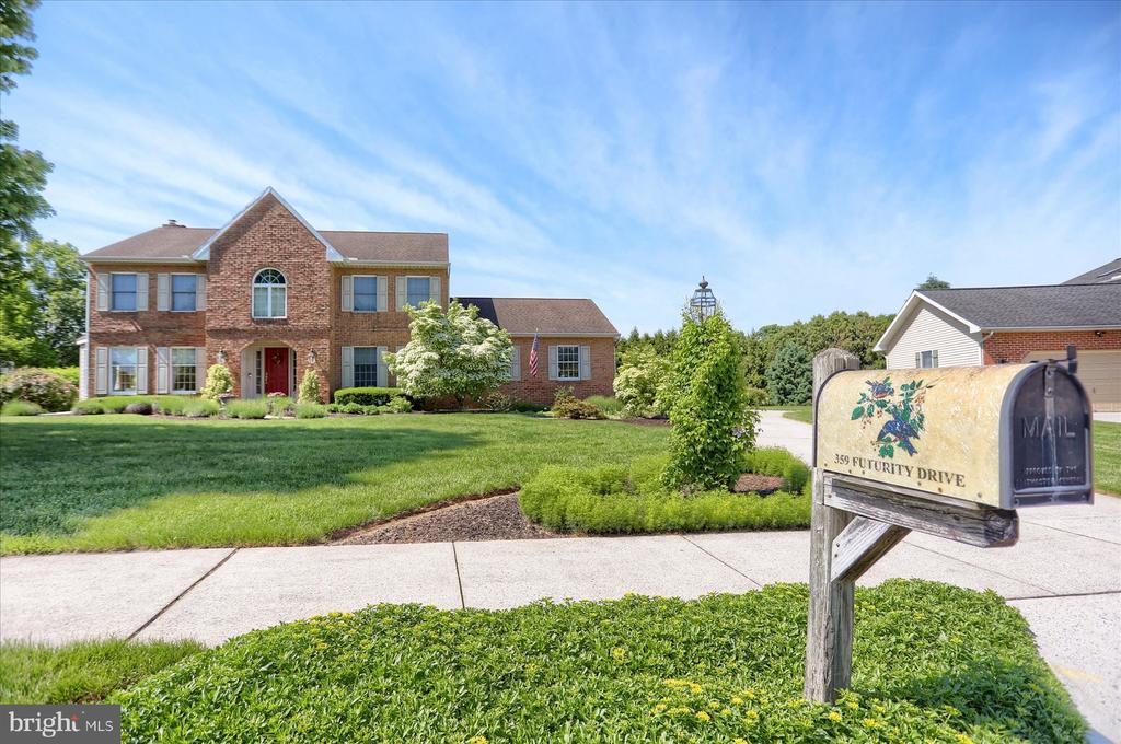 359 FUTURITY DRIVE