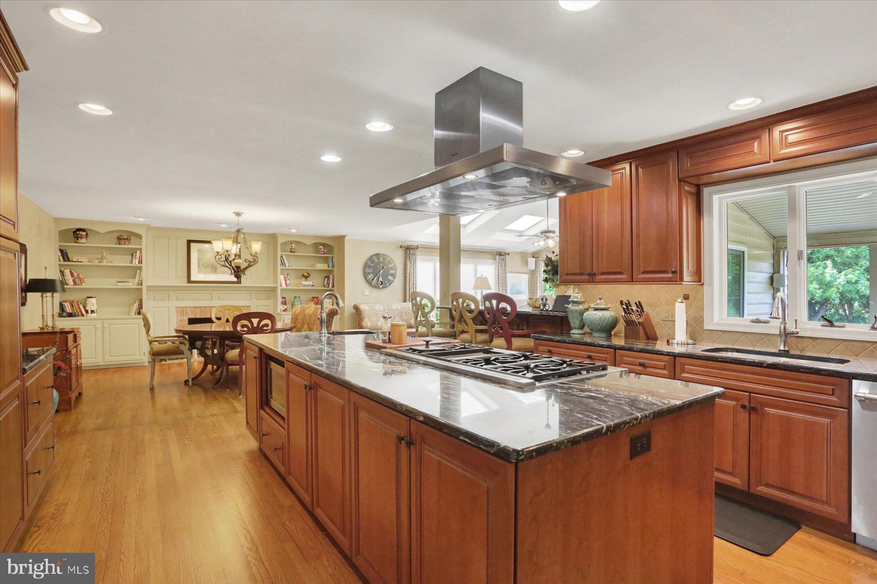 359 FUTURITY DRIVE