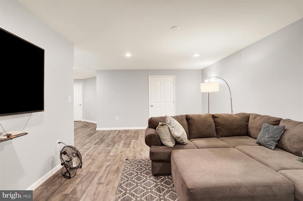 369 Weatherstone Dr