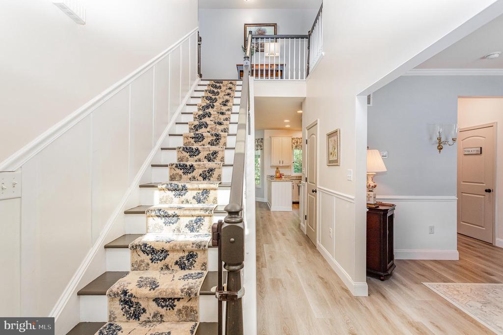 145 Pleasant View Ter