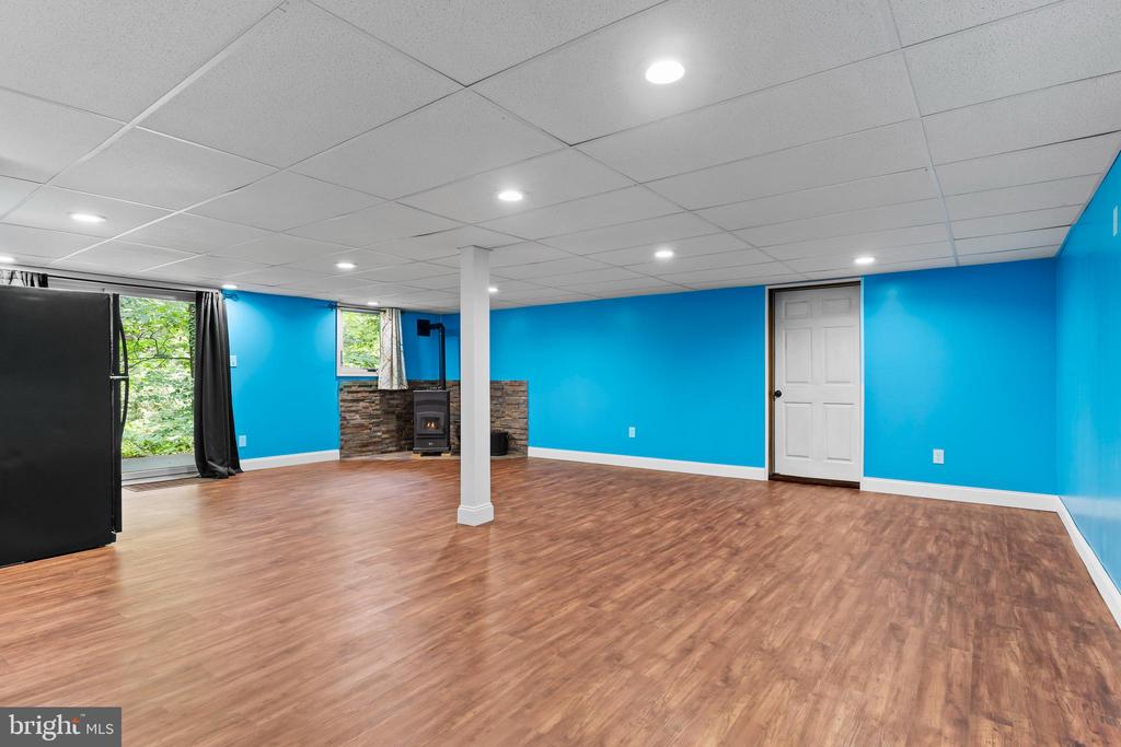 130 Conley Ln