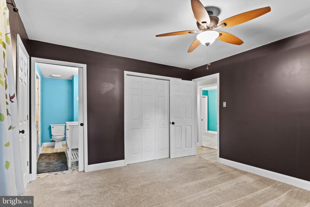 130 Conley Ln