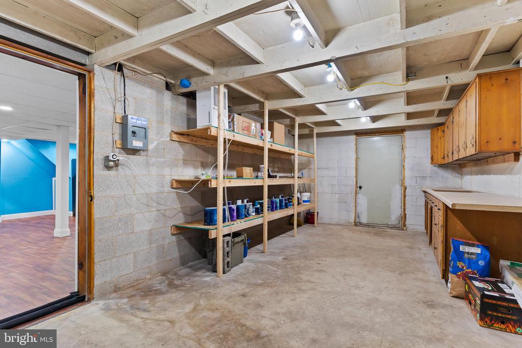 130 Conley Ln