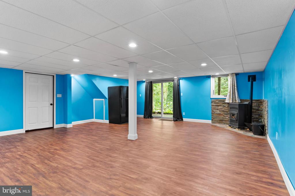 130 Conley Ln