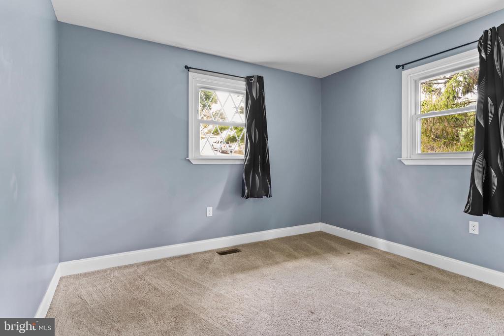 130 Conley Ln