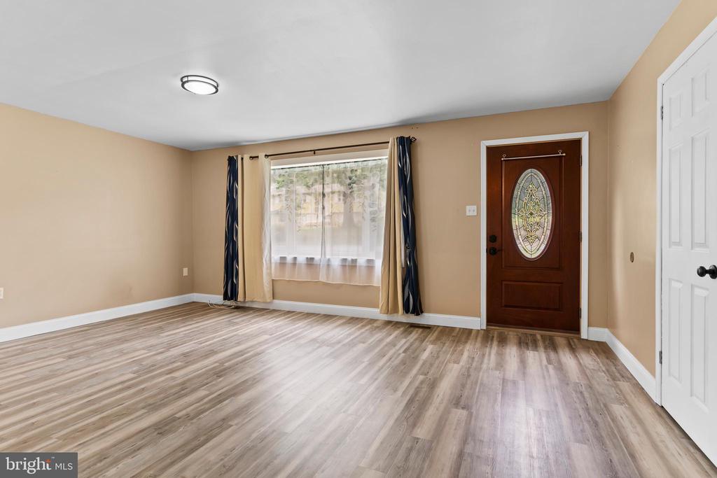 130 Conley Ln