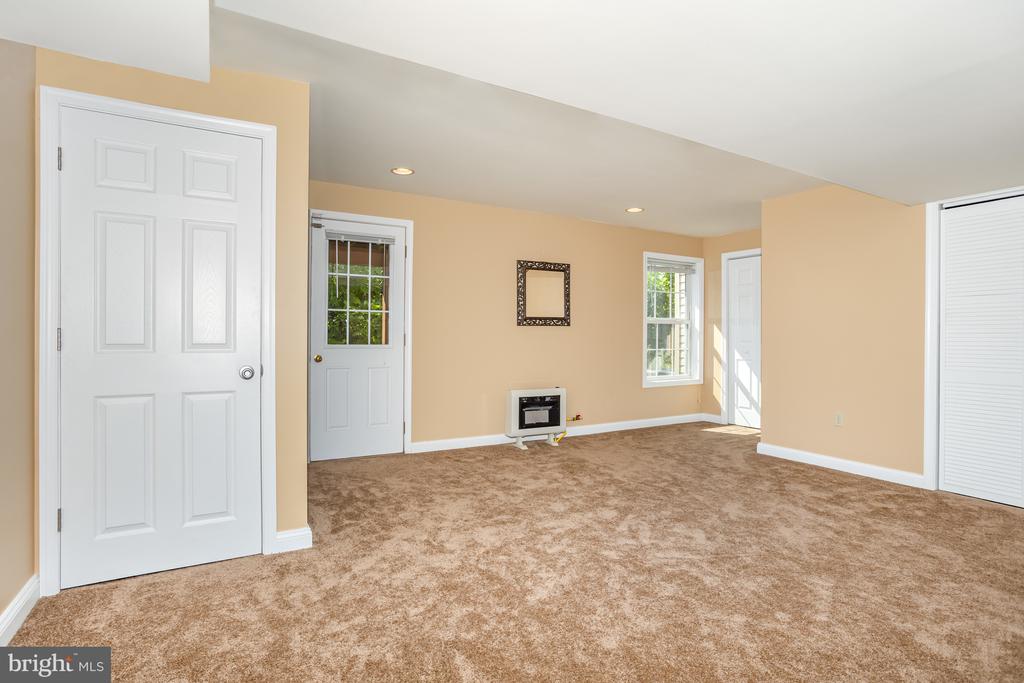 355 WEATHERSTONE DRIVE
