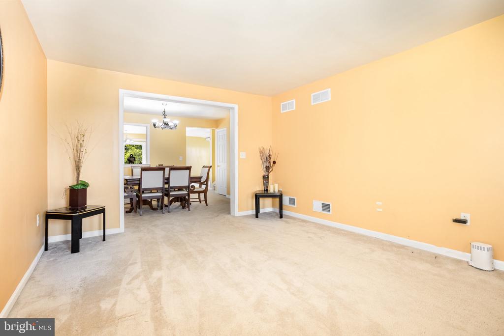 355 WEATHERSTONE DRIVE