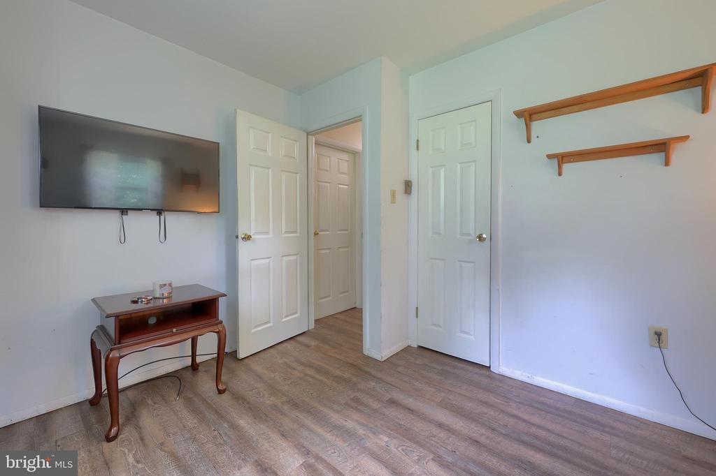 35 LOCUST CIRCLE