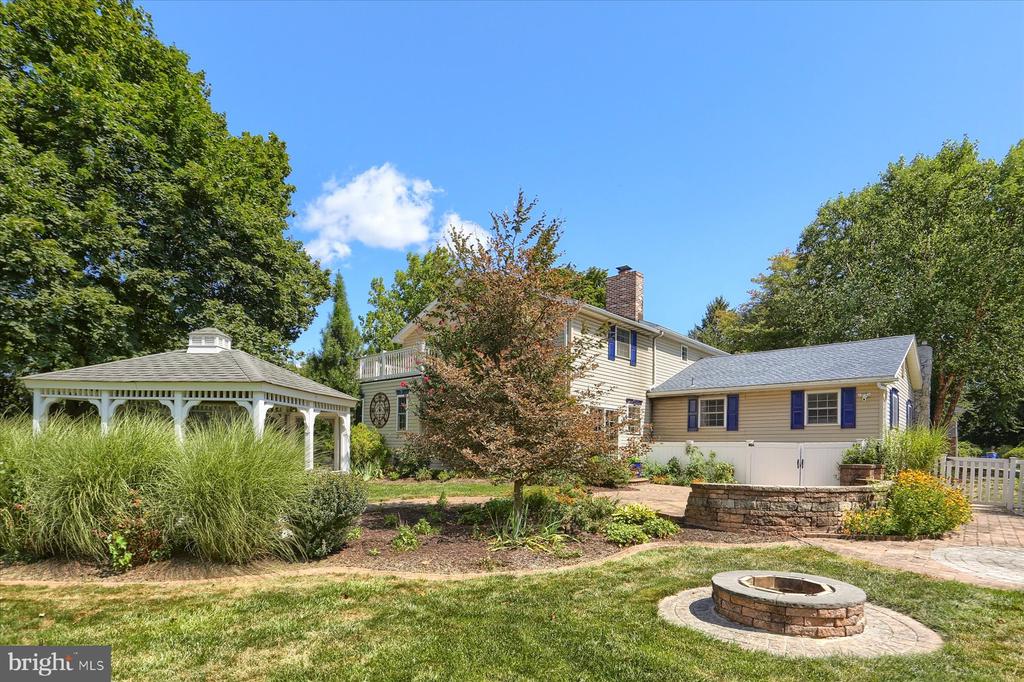 100 Wedgewood Cir