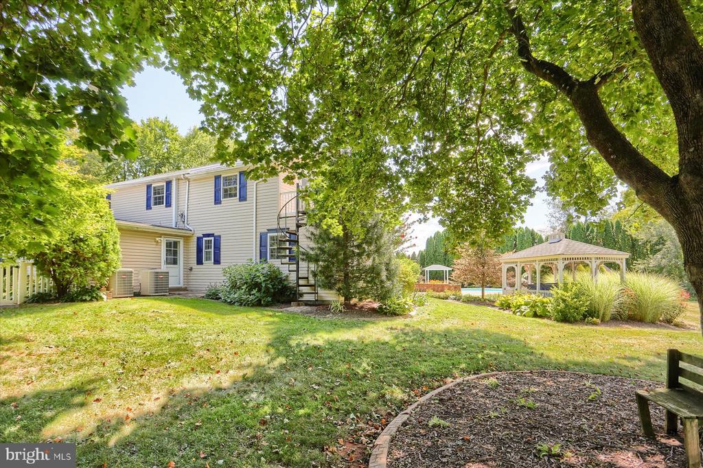 100 Wedgewood Cir