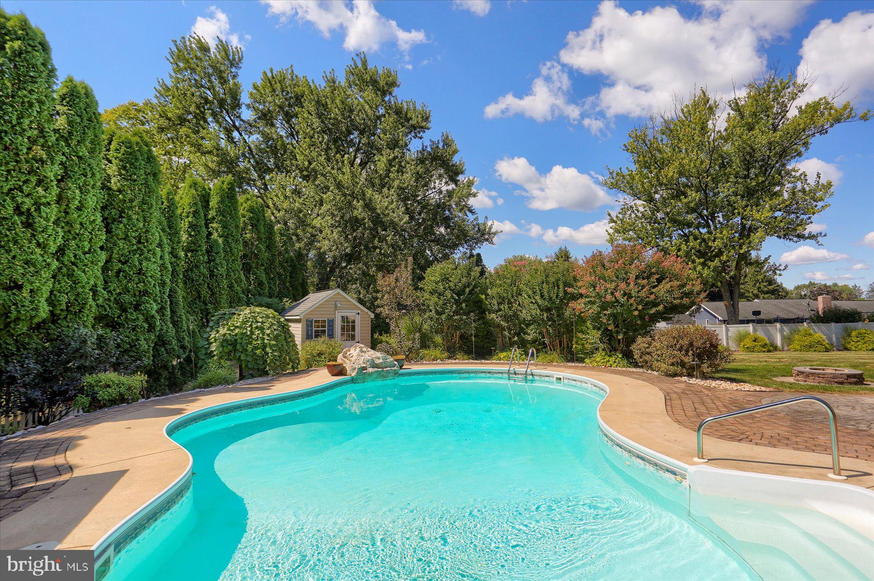 100 Wedgewood Cir