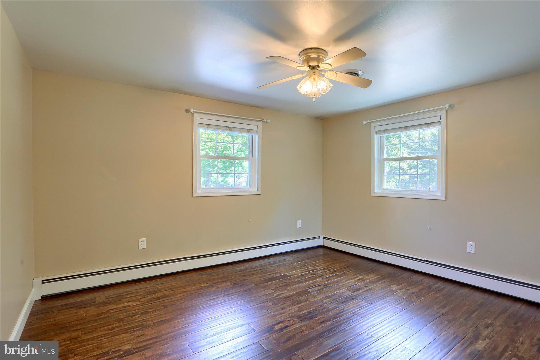 100 Wedgewood Cir