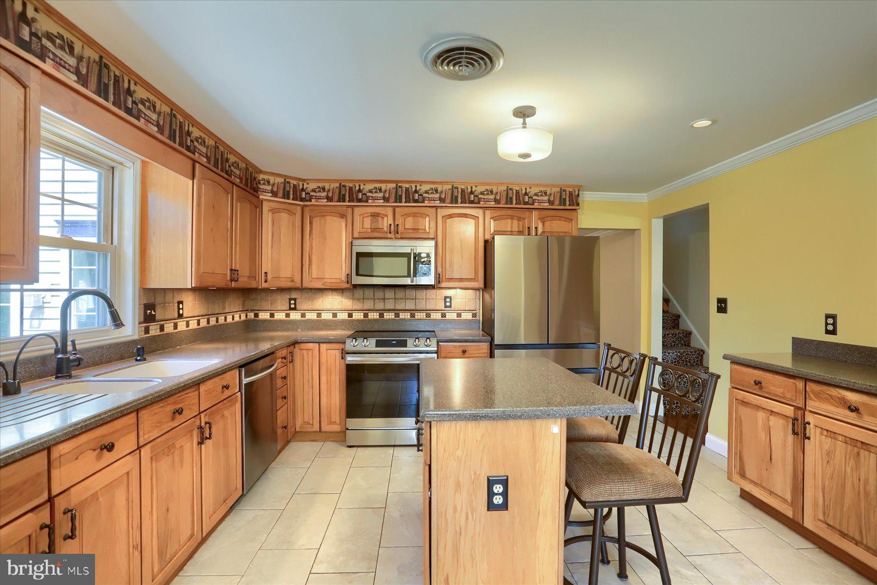 100 Wedgewood Cir