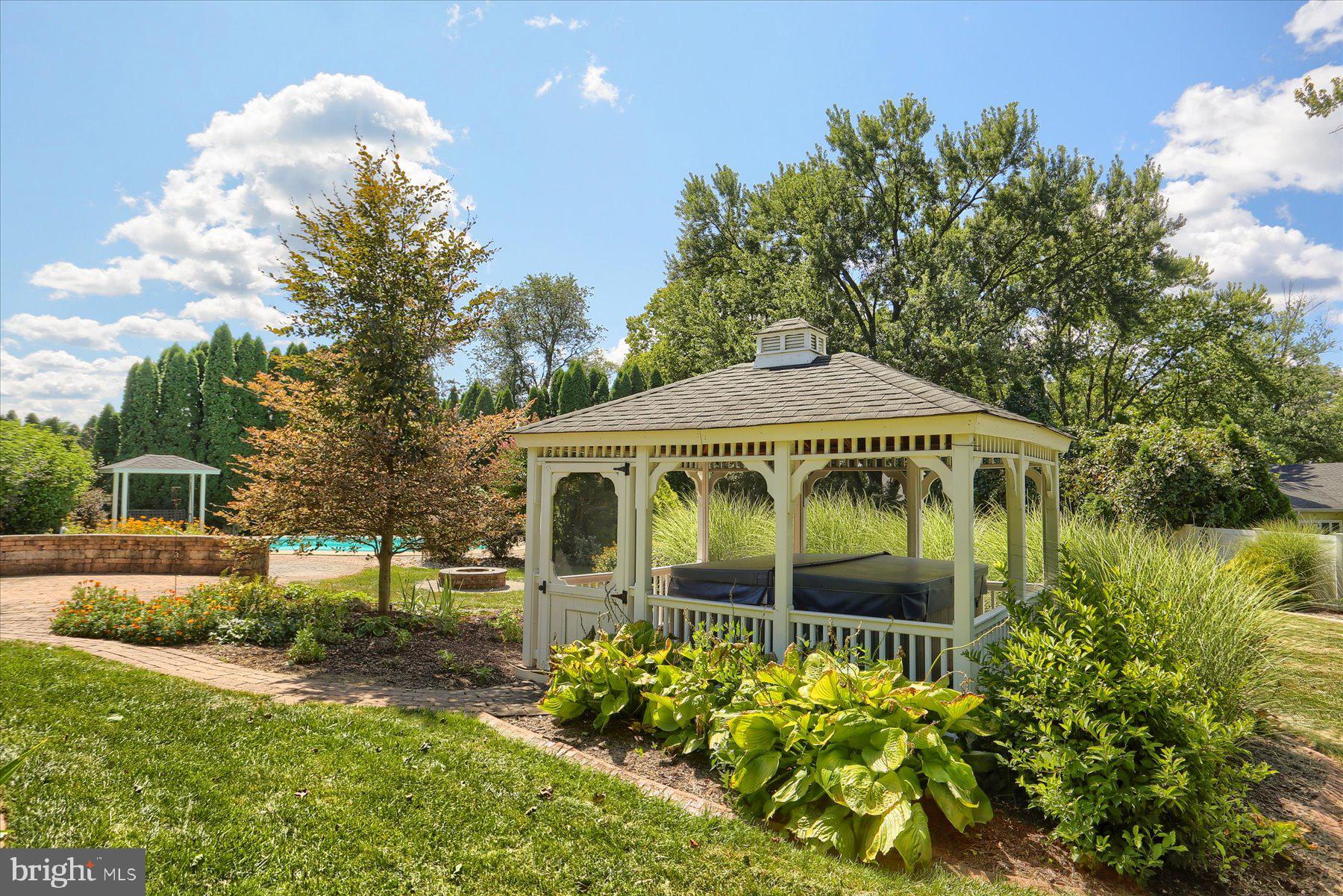 100 Wedgewood Cir