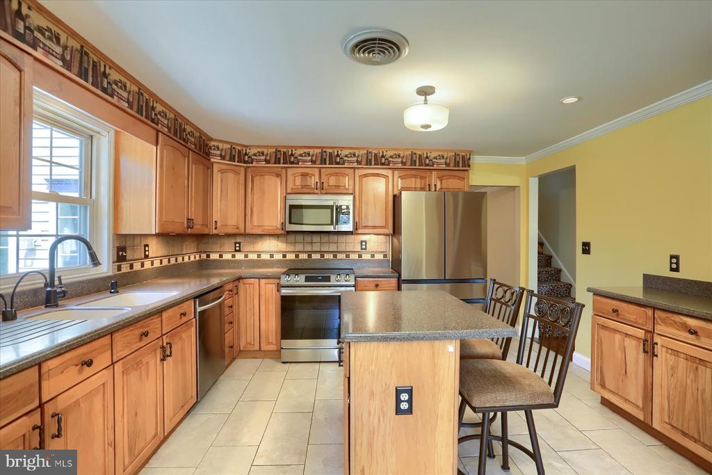 100 Wedgewood Cir