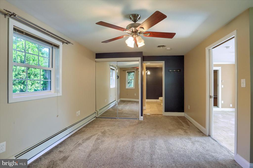 100 Wedgewood Cir
