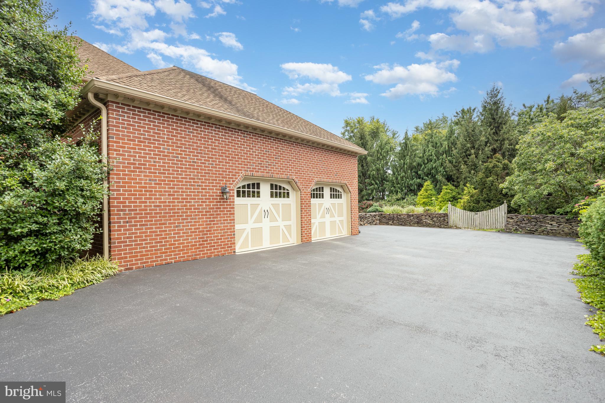 2547 Hepplewhite Dr