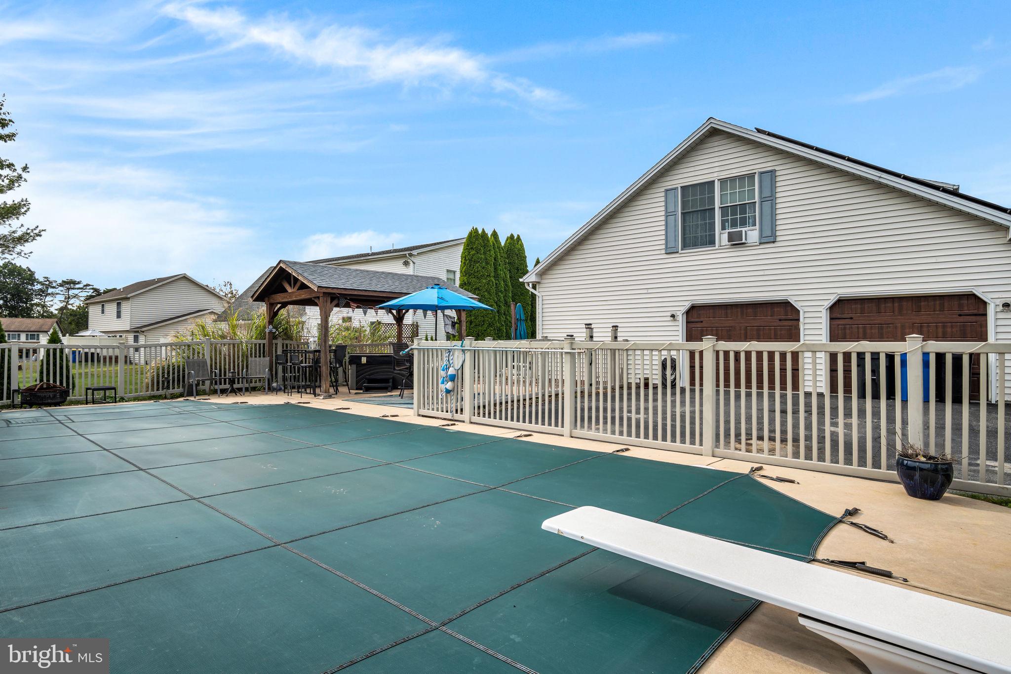 60 S BEN HOGAN DRIVE